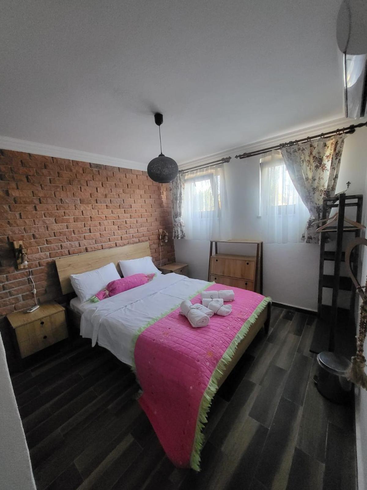 Adayel Bagevi & Butik Otel Bozcaada Bilik gambar